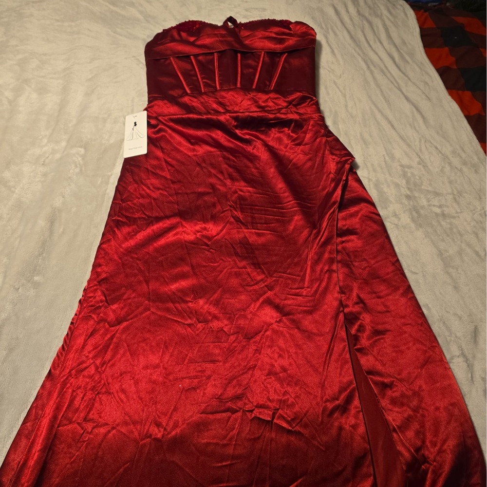 Wear Your Love Red Strapless Prom Dress Lace-up Satin High Slit Homecoming New